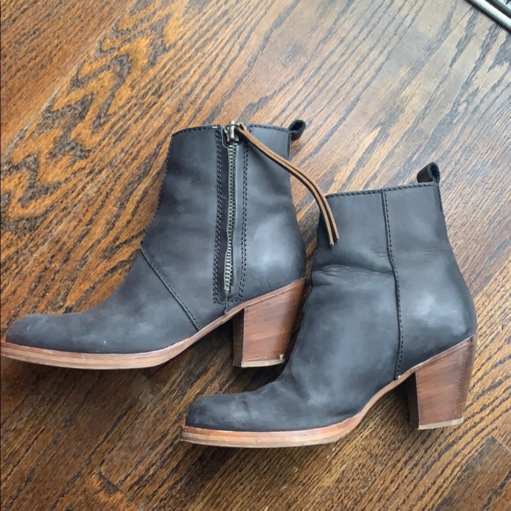 Acne ankle boots 38